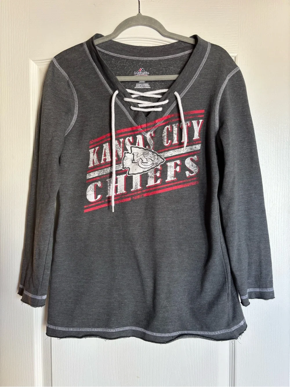 Majestic Kansas City Chiefs Gray v neck Sweater Pullover women’s medium